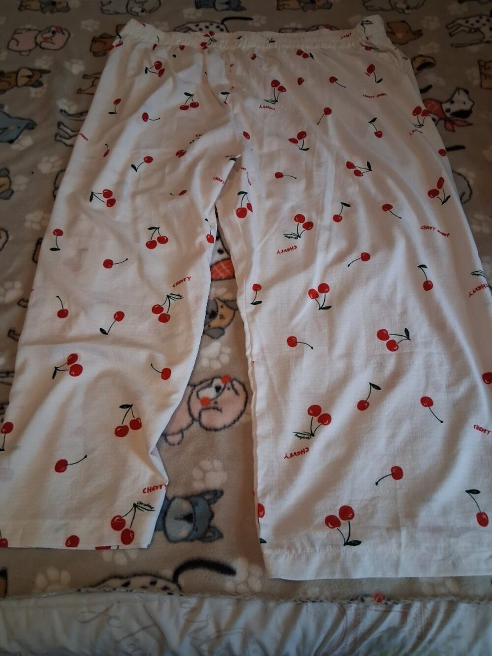 womans white cherry pants